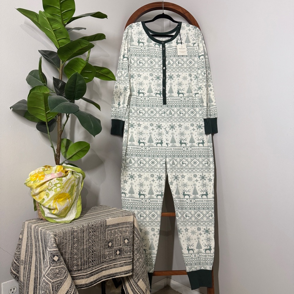Hearth & Hand LARGE Unisex Reindeer Good Tidings Union Suit Onesie Pajamas NEW